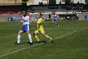 Imagen de la primera parte del partido frente al Rayo Majadahonda (Foto: Ricardo Miguel Peña)